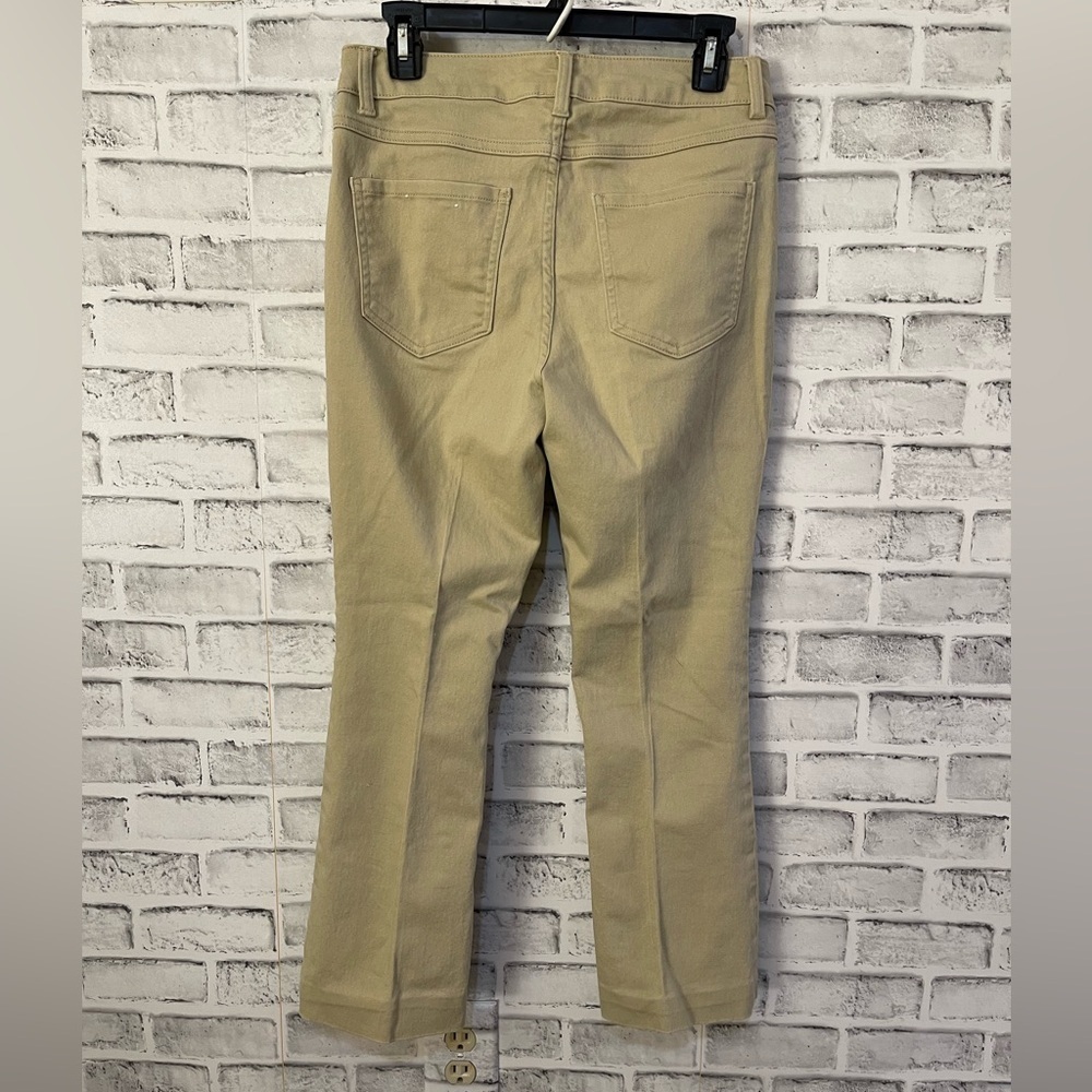 Women’s d.jeans tan colored straight leg pants size 8 - Picture 2 of 3